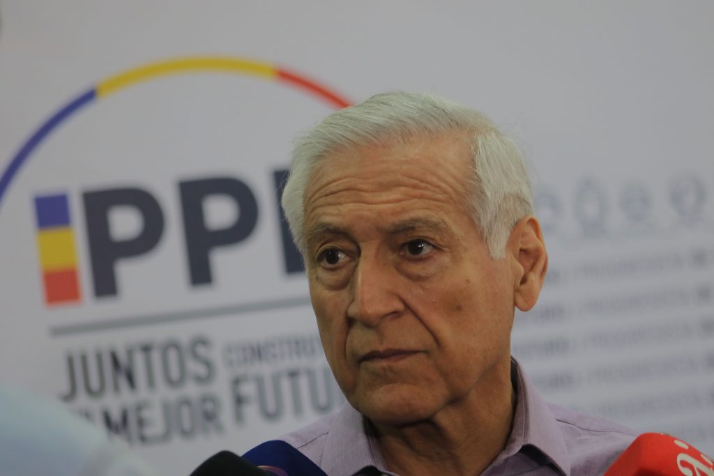 “Es francamente patético”: Presidente del PPD respondió a ministro Briones por acusar a la oposición de romper acuerdo