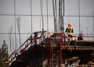 Estudio refleja que trabajadores valoran regresar a la actividad presencial tras el confinamiento producto del Covid-19