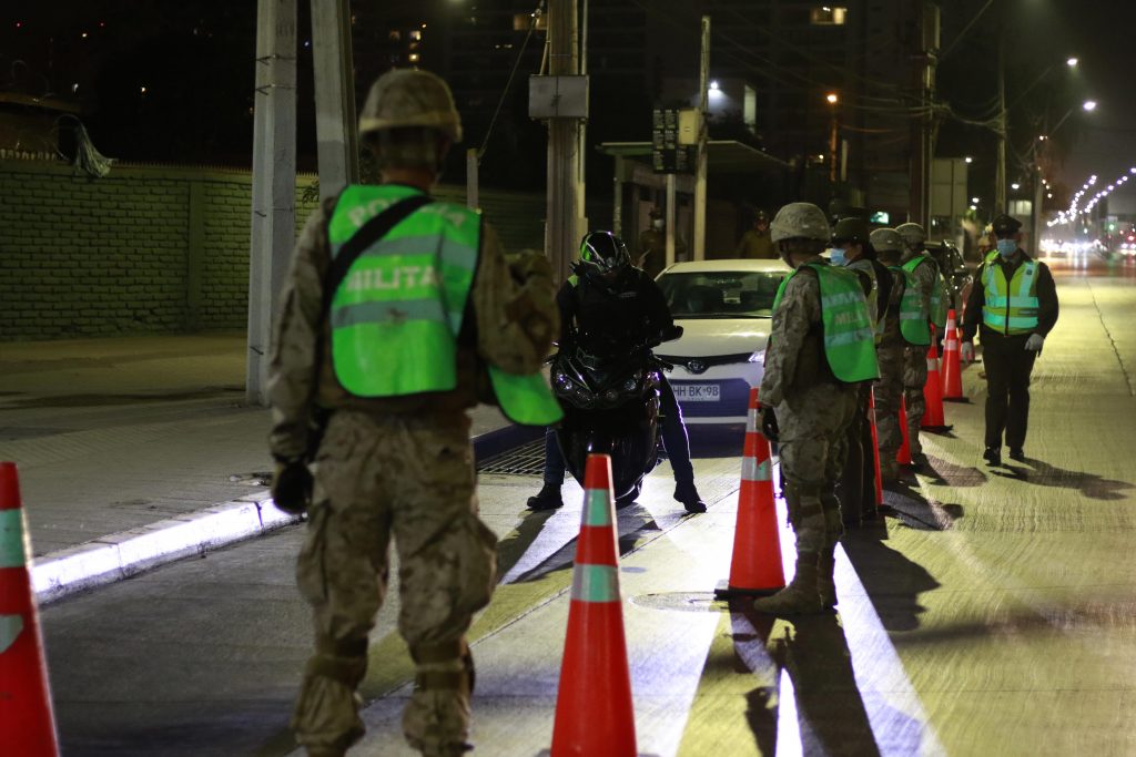 Soldado de la FACH fue atropellado en medio de un control en cordón sanitario