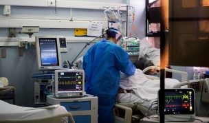 Pandemia registra récord de 218.000 casos en un día y supera 516.000 muertos