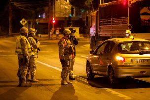 Carabineros detuvo a 1.355 personas en las últimas horas: Más de 500 durante horario de toque de queda