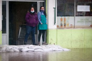 Lluvias, bajas temperaturas y COVID-19: Alertan sobre riesgos de hacinamiento