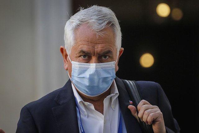 Ministro Paris: “Por el momento no vemos ninguna otra región que pueda entrar a la ‘apertura inicial’ o desconfinamiento”