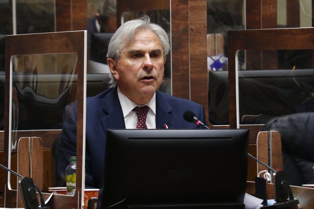Moreira tras aprobación del retiro del 10% de AFP en el Senado: “Gracias por confiar en mí”