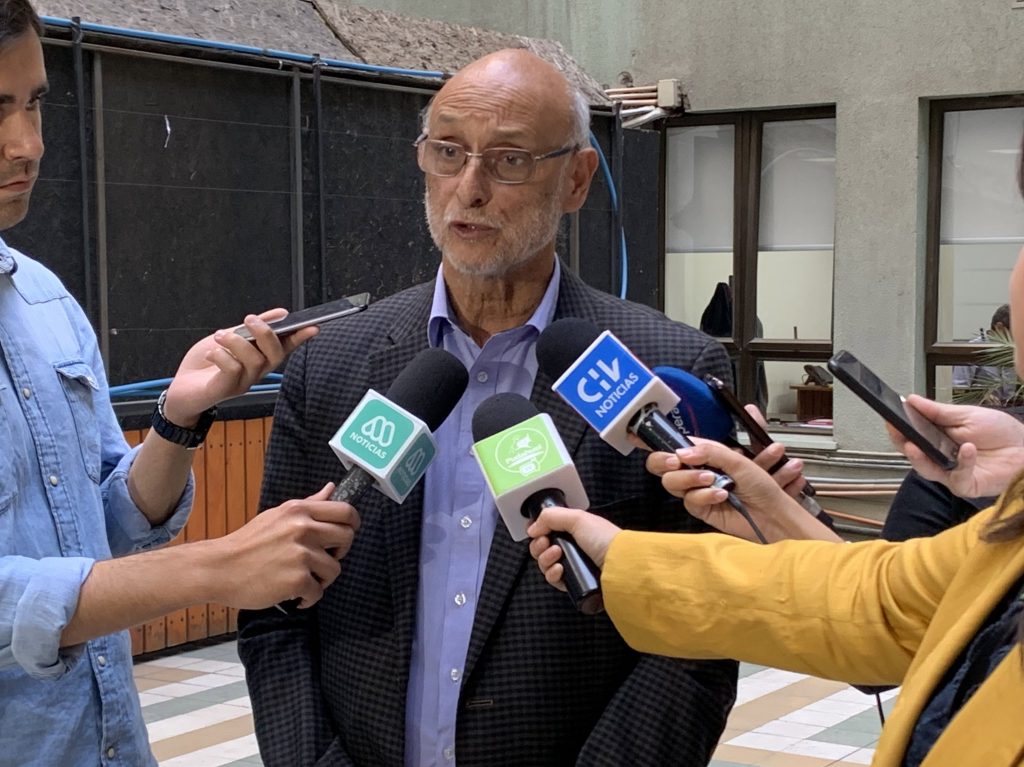 Alcalde de Pudahuel está en cuarentena tras sufrir contagio de Covid-19