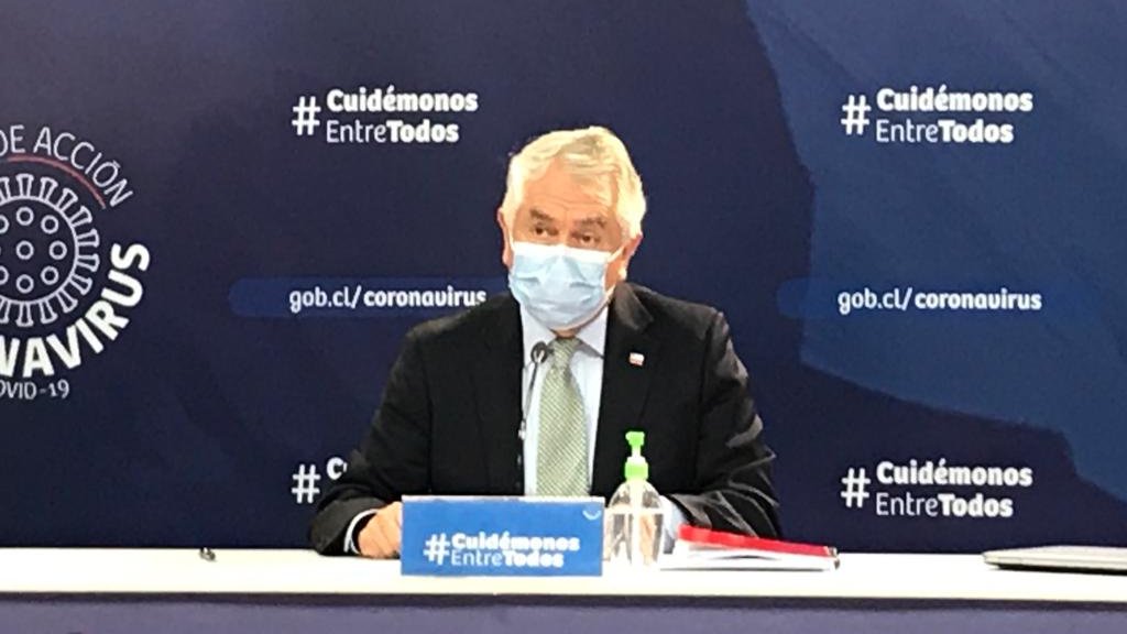 Ministro Paris anuncia inicio de trabajo para “una futura estrategia de desconfinamiento”