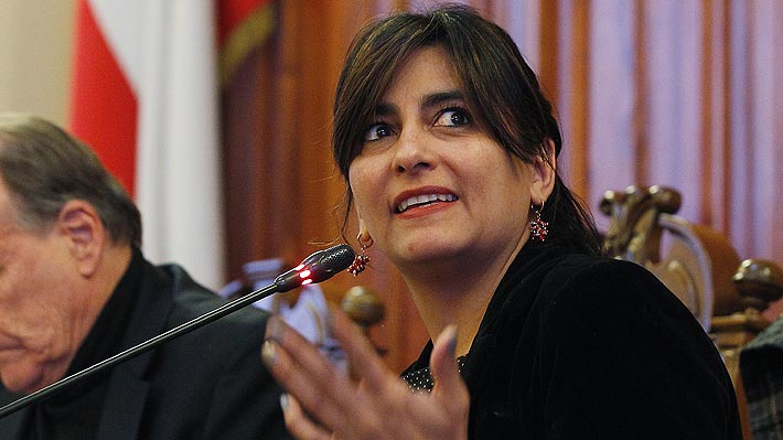 Economista ligada al Frente Amplio asegura que en la práctica es mejor el préstamo a tasa cero que retirar los fondos de AFP