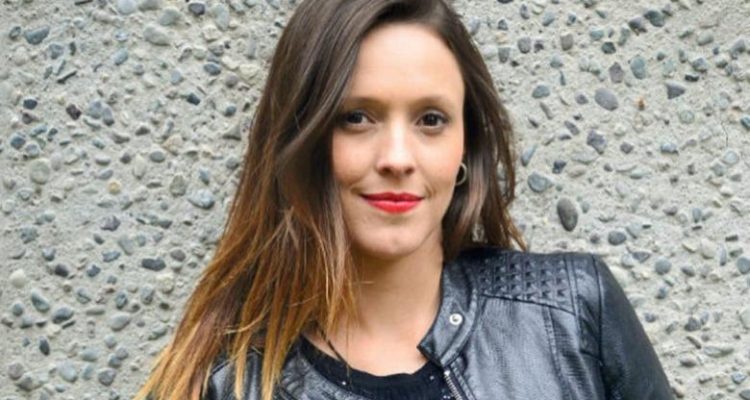 “Te pareces a Julianne Moore”: Maly Jorquiera compartió “artística” fotografía embarazada y recibió halagos de sus seguidores