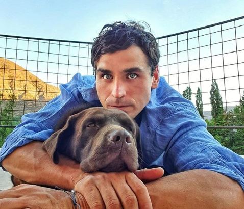 “Así jugamos con mi perro”: La particular respuesta de Pangal Andrade ante acusaciones sobre “maltrato animal”