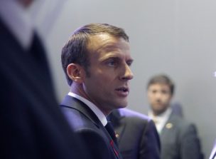 Presidete Macron visita Beirut para movilizar ayuda internacional: 