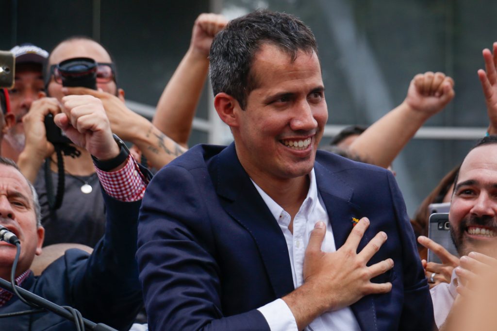 Guaidó agradece apoyo internacional frente a la “farsa” electoral de Maduro