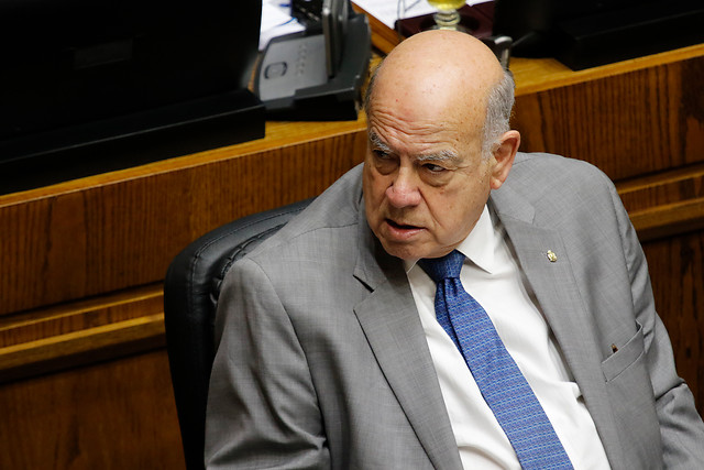 Senador Insulza: “De ninguna manera le diría a un familiar enfermo de Covid-19 que vaya a votar”