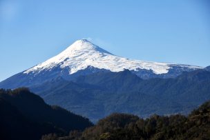 Sernageomin dio recomendaciones por actividad registrada en volcán Villarrica