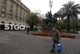 Santiago Centro y Estación Central pasarán a la etapa de Transición en la Región Metropolitana