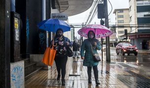 ¿Vuelve a llover en Santiago? Pronostican precipitaciones para el martes entre Coquimbo y O’Higgins