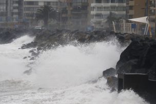 ONEMI declaró alerta temprana preventiva por marejadas entre Arica y Aysén