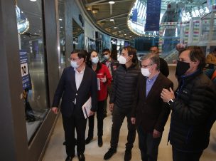 Autoridades fiscalizaron el Mall Sport en Las Condes tras su reapertura