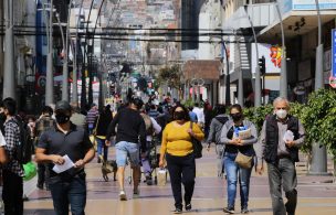 Antofagasta: Arresto domiciliario total para mujer con COVID-19 que transitó en vía pública sin respetar Cuarentena