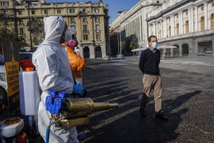 Santiago y Estación Central inician desconfinamiento: Alcaldes llaman a cumplir normas sanitarias y horarios diferidos en Transición