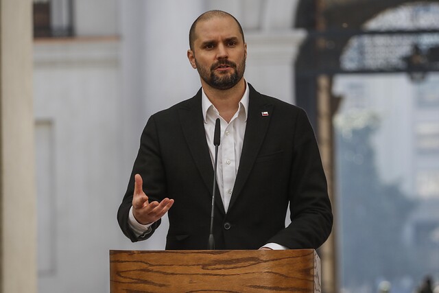 Vocero Bellolio asegura que el Plebiscito va “sí o sí” y hace un llamado: “Si es que alguien quiere participar, tiene que cuidarse”