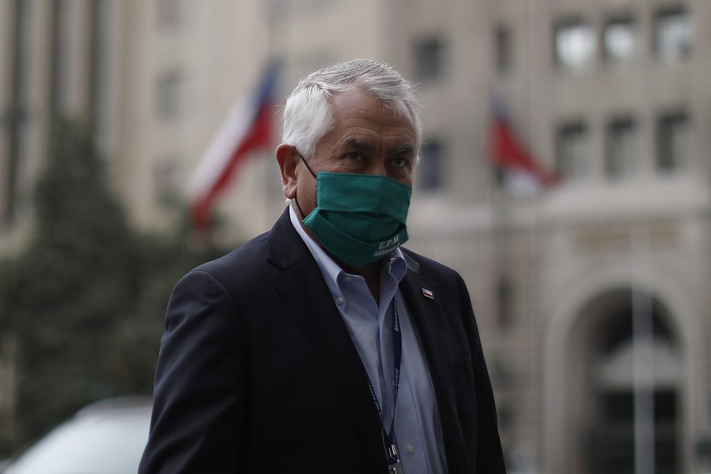 Ministro Paris a autoridades de Magallanes: “Tienen que coordinarse mejor”