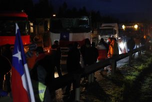 VIDEO | Con música, fogatas y sin mascarillas ni distanciamiento físico: camioneros replicaron 