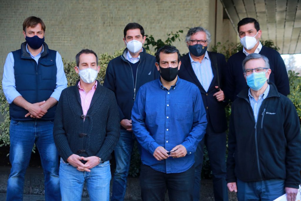 Con Lavín y Alessandri: Alcaldes de Chile Vamos participan de encuentro por el “Apruebo”