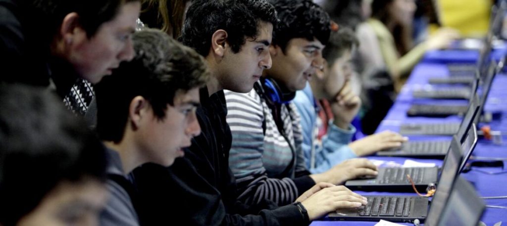 “Chao Dicom”: Cámara de Comercio de Santiago anunció que que dejará de informar deudas educacionales