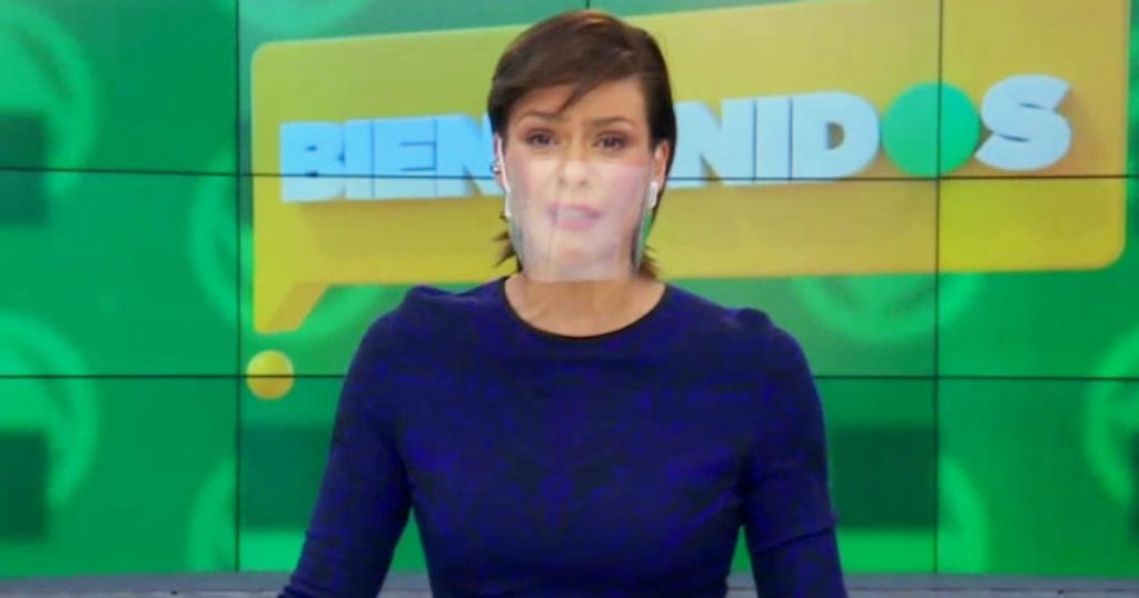 VIDEO | Tonka Tomicic protagonizó chascarro con su mascarilla plástica en “Bienvenidos”