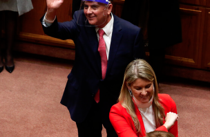 Marcela Sabat y Claudio Alvarado juraron como senadores de RN y la UDI