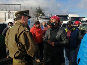 Camioneros interrumpen el tránsito en Ruta 5 Sur