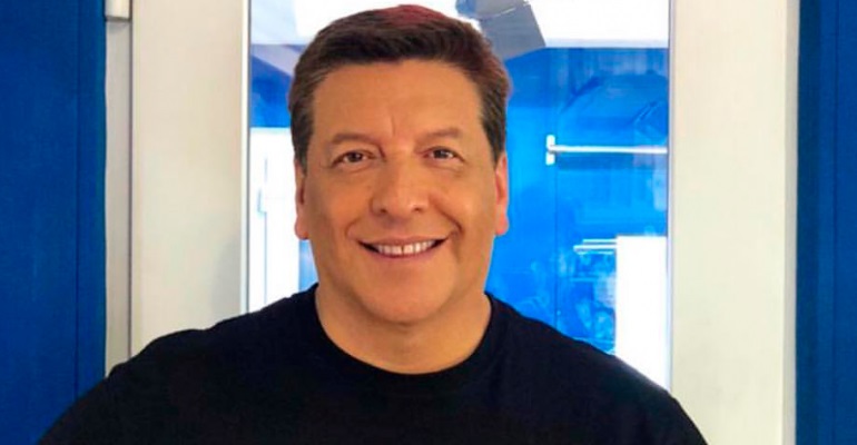 “Eres la mejor”: Julio César Rodríguez se emocionó con especial regalo que le llegó de parte de una persona importante en su vida