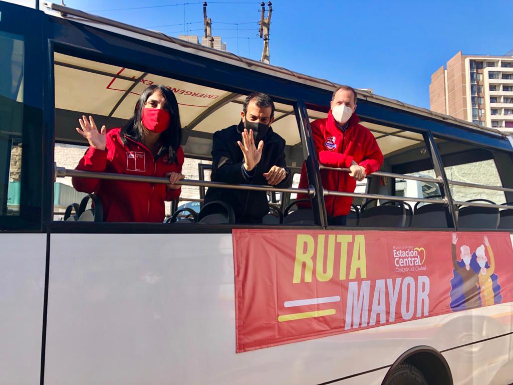 Estación Central presentó “Ruta Mayor” para apoyo emocional de adultos mayores
