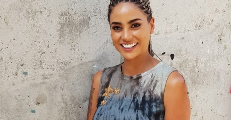 “¡Diosa!”: Camila Recabarren dejó poco a la imaginación con diminuta lencería en fiesta virtual