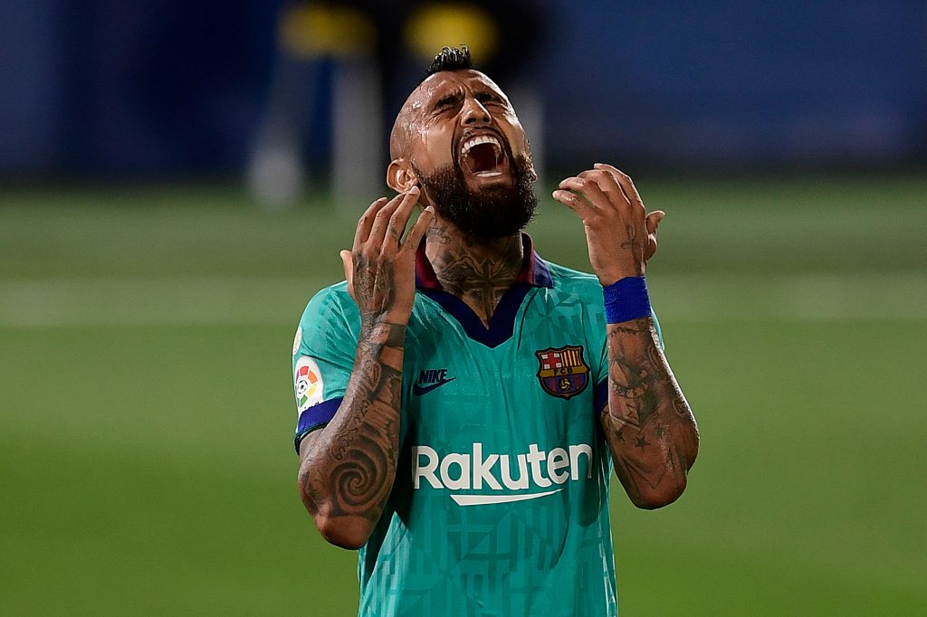 Histórico del Barcelona “blindó” a Arturo Vidal: “Es un jugador que me gusta, es diferente”