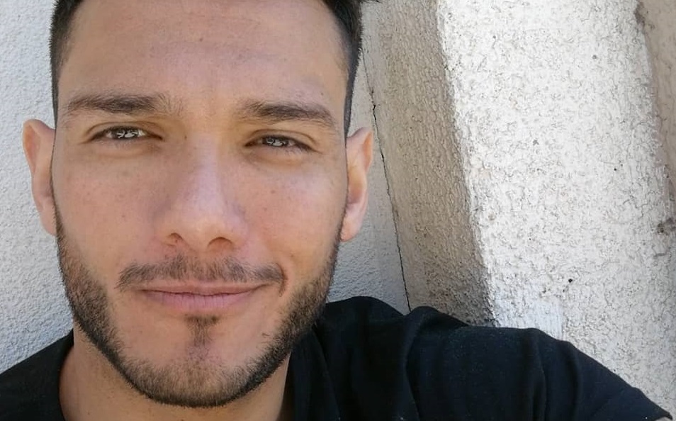 “¡Qué raro!”: Iván Cabrera sorprende con radical cambio de look y seguidores lo cuestionan
