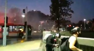 Decenas de personas se manifestaron en Plaza Italia: hubo incidentes aislados con Carabineros