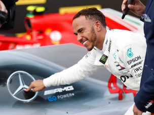 F1: Lewis Hamilton se impuso en un accidentado Gran Premio de la Toscana