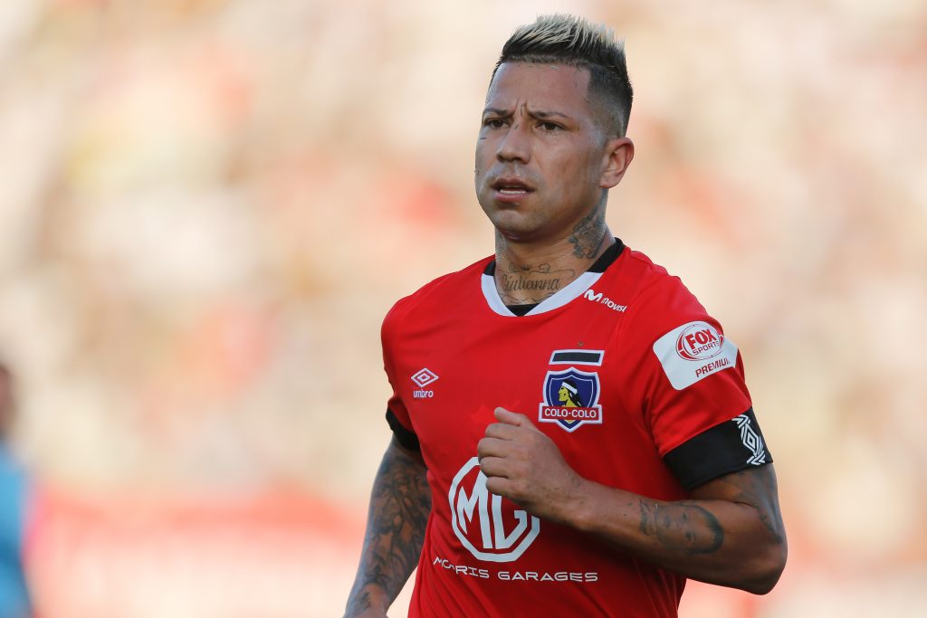Ex pareja de Leo Valencia y episodios de violencia intrafamiliar: “Colo Colo mantiene jugando a mi agresor”