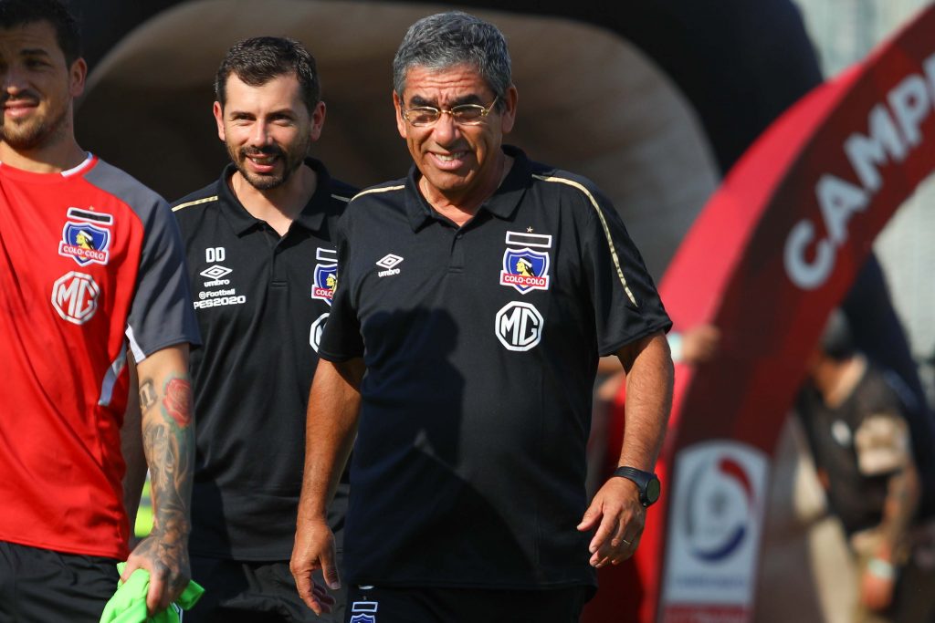 “Gualberto Jara debería seguir hasta fin de año. Cualquier técnico que traigan a Colo Colo, será un vendedor de humo”