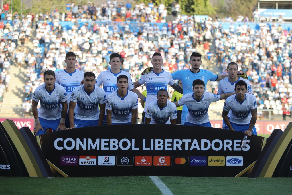 Libertadores: Árbitros argentinos dirigirán próximos duelos de la UC y Colo Colo