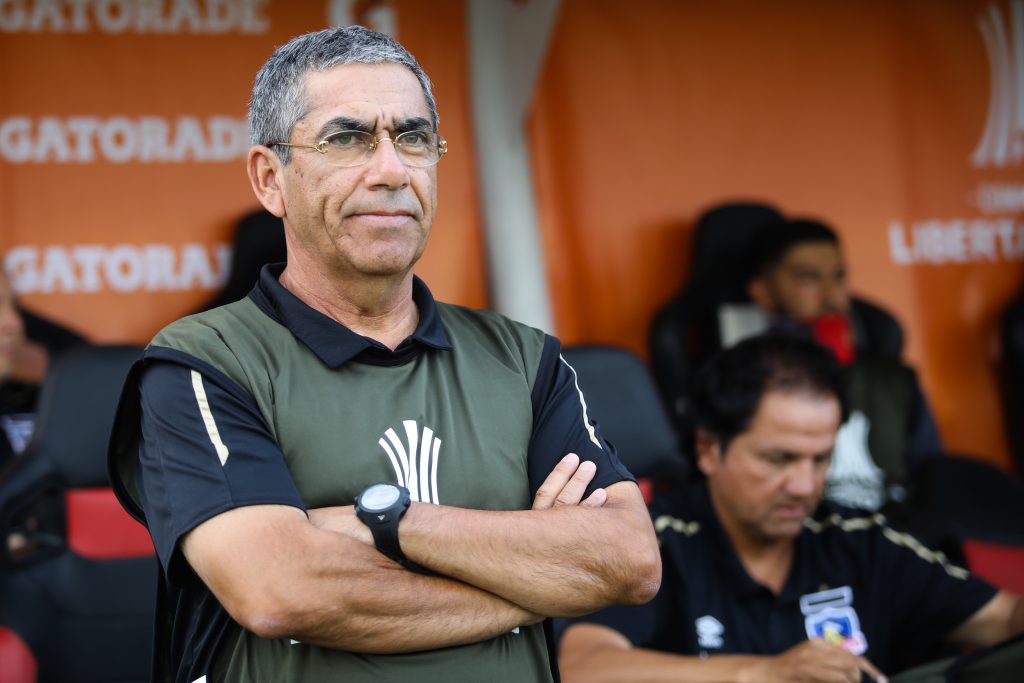 “Colo Colo debería buscar un entrenador para darle liderazgo a los jugadores”