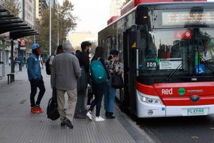 Ministerio de Transportes suma 127 buses ecológicos para 20 comunas de la Región Metropolitana