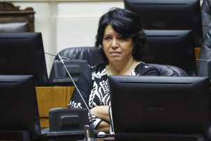 Senadora Provoste responde a ministro Briones por llamados al retorno a clases