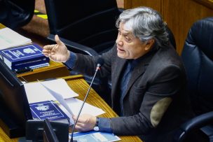 Senador Navarro advierte sobre “amenazas” al Plebiscito del 25 de octubre