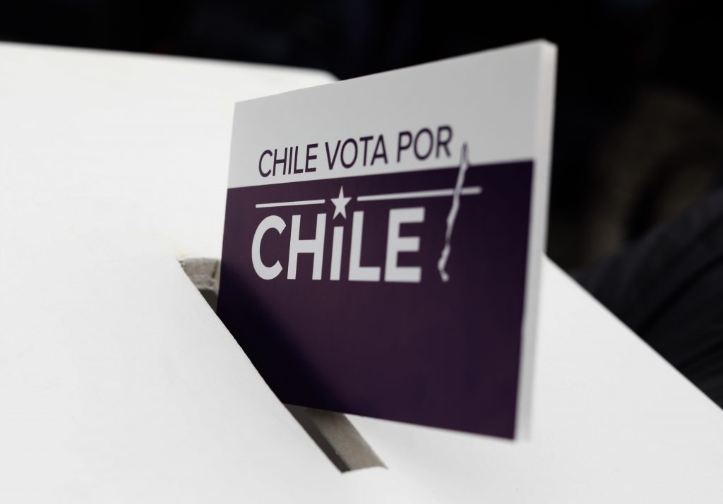 Servel emite aclaración por conteo de votos en mesa de Los Ángeles: “Se digitó erróneamente en los resultados preliminares”