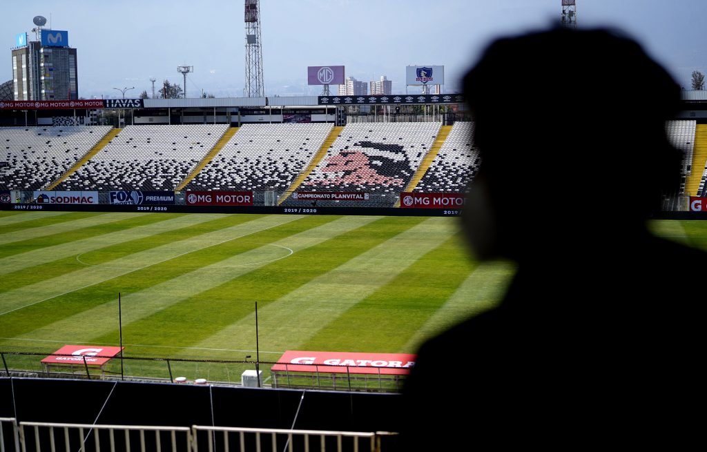 “Colo Colo necesita un entrenador a la medida; que de una vez por todas arme un proyecto”