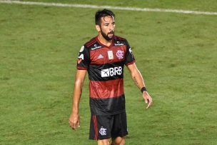 Mauricio Isla brilló con dos asistencias en victoria del Flamengo en el Brasileirao