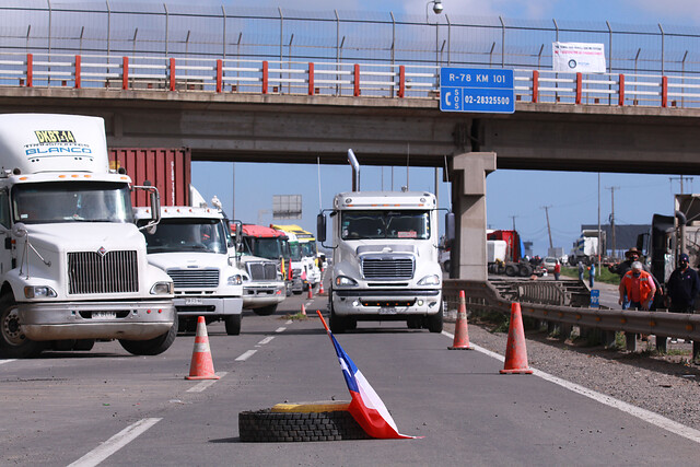 Ministro Pérez descarta beneficio de tarifa solo para camioneros: “Si hay rebaja, es para todos”