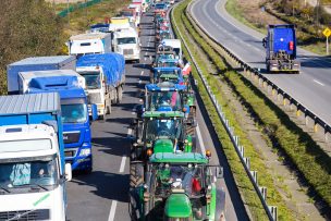 VIDEO | Polémica: camioneros protagonizaron fiesta sin respetar las medidas sanitarias durante movilización en toque de queda